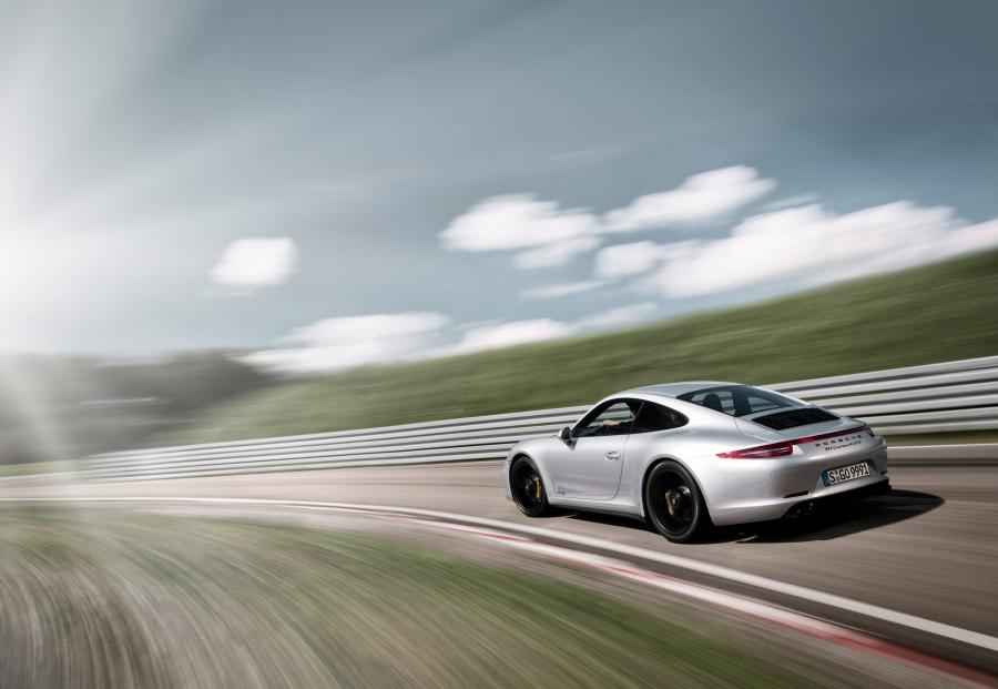  Porsche 911 Carrera 4 GTS Coupe 2014 года  (фото 19 из 21)
